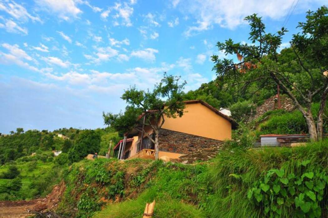 The Goat Village- Kanatal By Bakri Chhap ภายนอก รูปภาพ